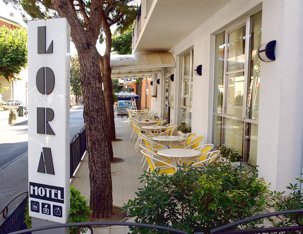 Hotel Lora Rimini Eksteriør bilde