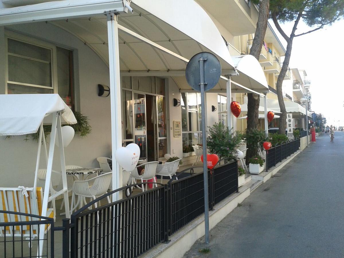 Hotel Lora Rimini Eksteriør bilde