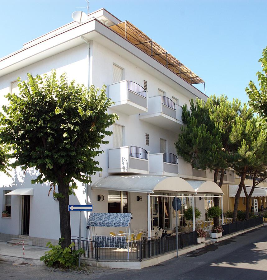 Hotel Lora Rimini Eksteriør bilde