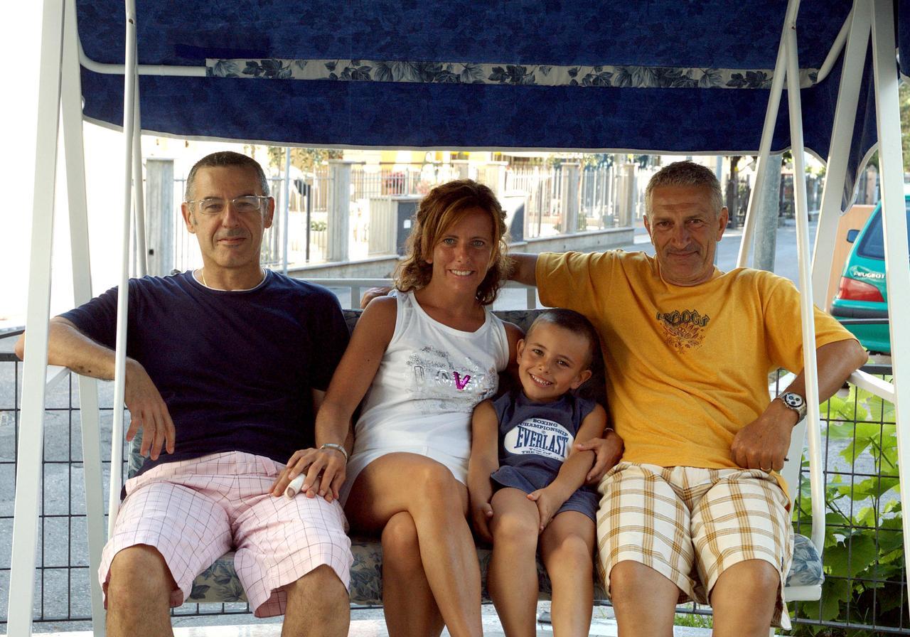 Hotel Lora Rimini Eksteriør bilde