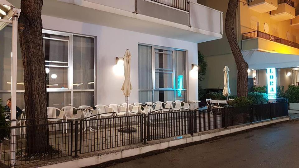Hotel Lora Rimini Eksteriør bilde